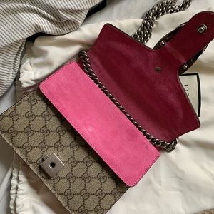 Gucci Bags - Gucci dionysus shoulder bag Gucci Bags - Gucci dionysus shoulder bag